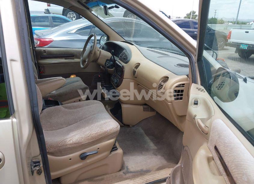 Photo 5 of 1999 Chrysler Town & COUNTRY LX (VIN 1C4GP54L0XB512495)