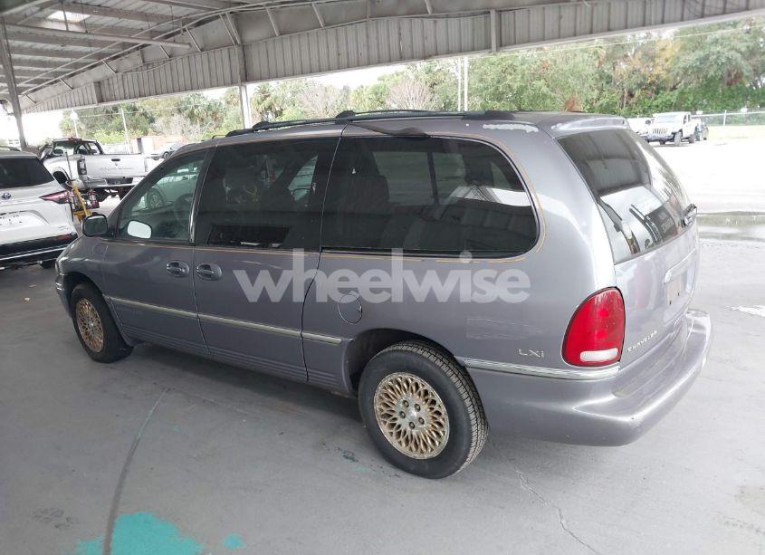 Photo 14 of 1996 Chrysler Town & COUNTRY LXI (VIN 1C4GP64L0TB402322)