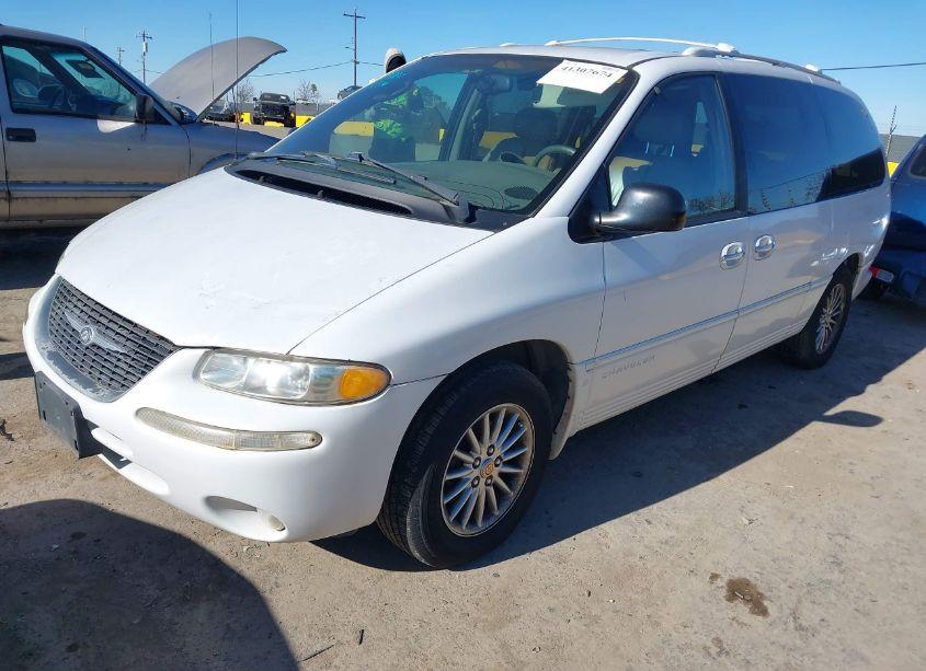 Photo 2 of 1999 Chrysler Town & COUNTRY LIMITED (VIN 1C4GP64L4XB575055)