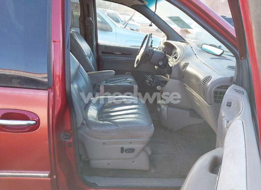 Photo 5 of 2000 Chrysler Town & COUNTRY LIMITED (VIN 1C4GP64L5YB653506)