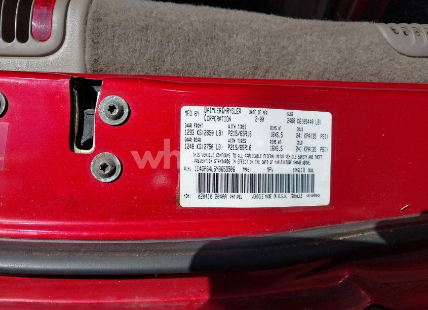 Photo 9 of 2000 Chrysler Town & COUNTRY LIMITED (VIN 1C4GP64L5YB653506)