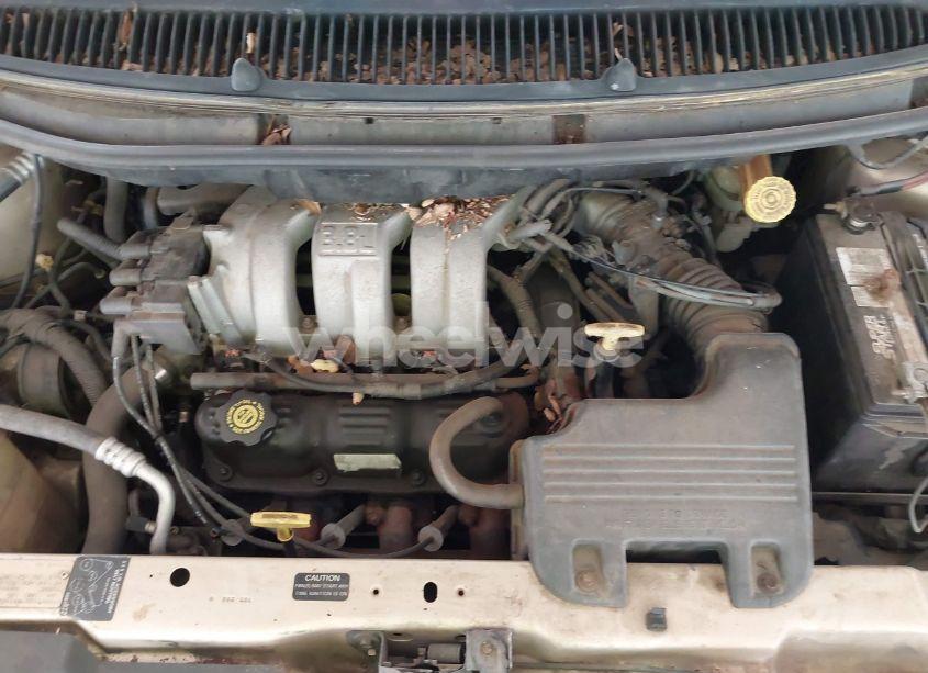 Photo 10 of 2000 Chrysler Town & COUNTRY LIMITED (VIN 1C4GP64L6YB609675)