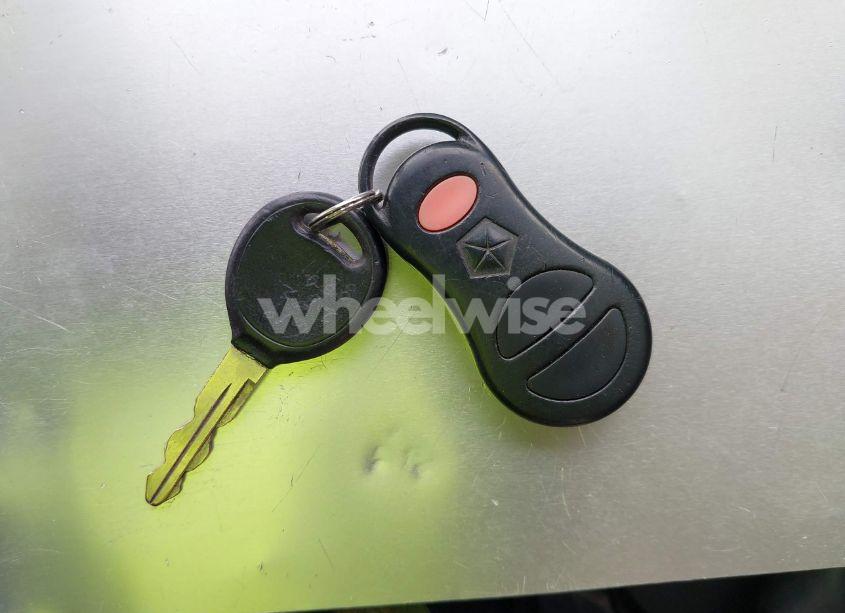 Photo 11 of 2000 Chrysler Town & COUNTRY LIMITED (VIN 1C4GP64L6YB609675)