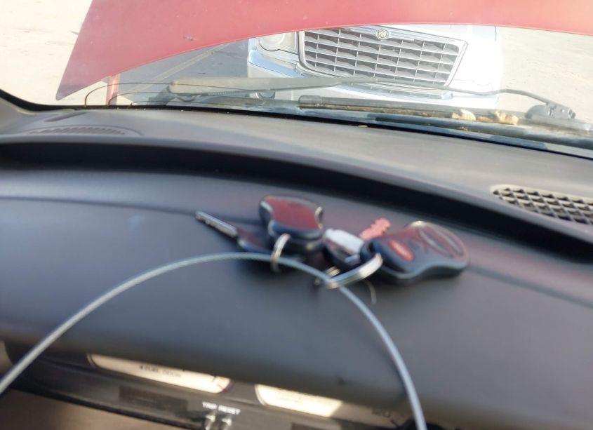 Photo 11 of 2000 Chrysler Town & COUNTRY LIMITED (VIN 1C4GP64L6YB691830)