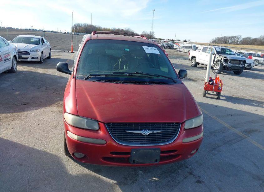 Photo 12 of 2000 Chrysler Town & COUNTRY LIMITED (VIN 1C4GP64L6YB691830)