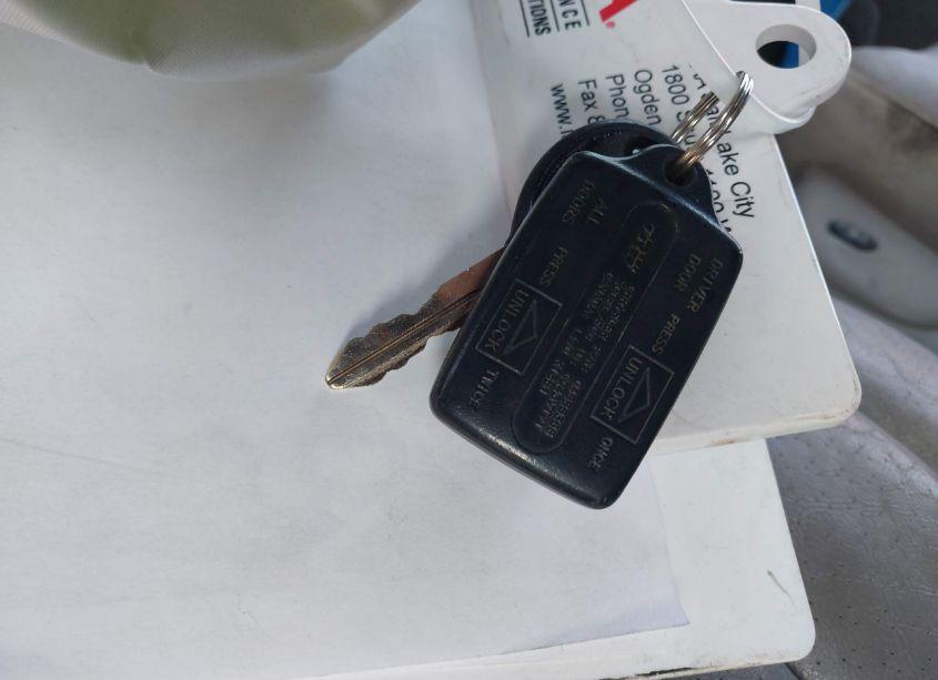 Photo 11 of 1999 Chrysler Town & COUNTRY LIMITED (VIN 1C4GP64L8XB722316)