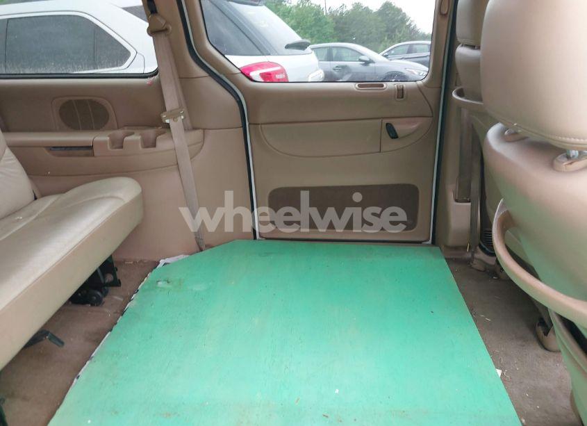 Photo 8 of 1998 Chrysler Town & COUNTRY LXI (VIN 1C4GP64L9WB664179)