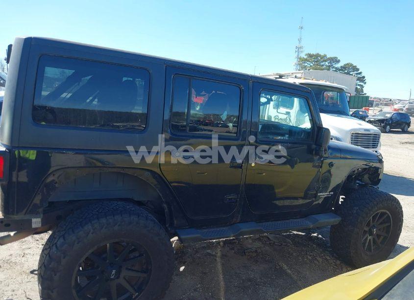 Photo 14 of 2014 Jeep Wrangler UNLIMITED SPORT (VIN 1C4HJWDG0EL113544)
