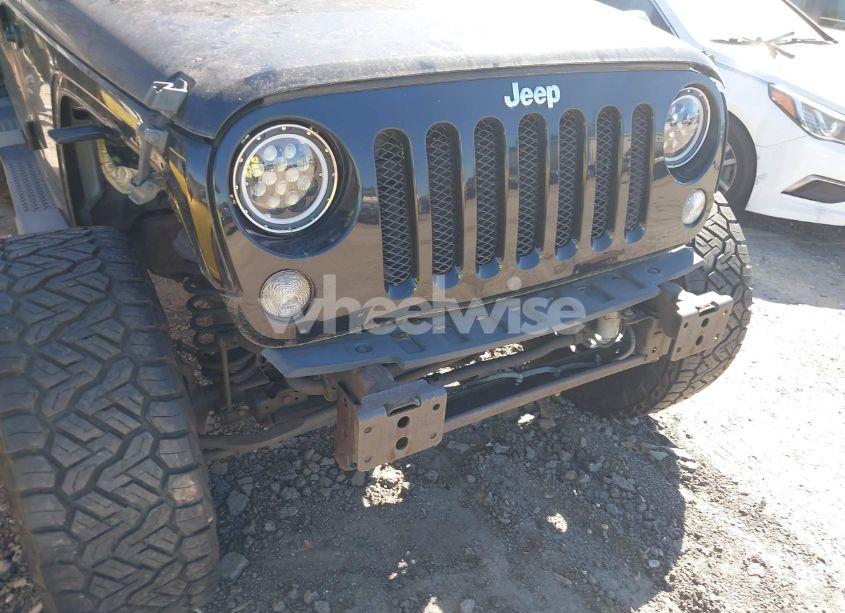 Photo 6 of 2014 Jeep Wrangler UNLIMITED SPORT (VIN 1C4HJWDG0EL113544)