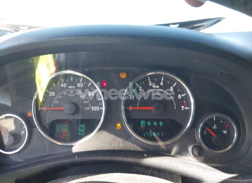 Photo 7 of 2014 Jeep Wrangler UNLIMITED SPORT (VIN 1C4HJWDG0EL113544)