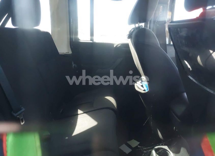 Photo 8 of 2014 Jeep Wrangler UNLIMITED SPORT (VIN 1C4HJWDG0EL113544)