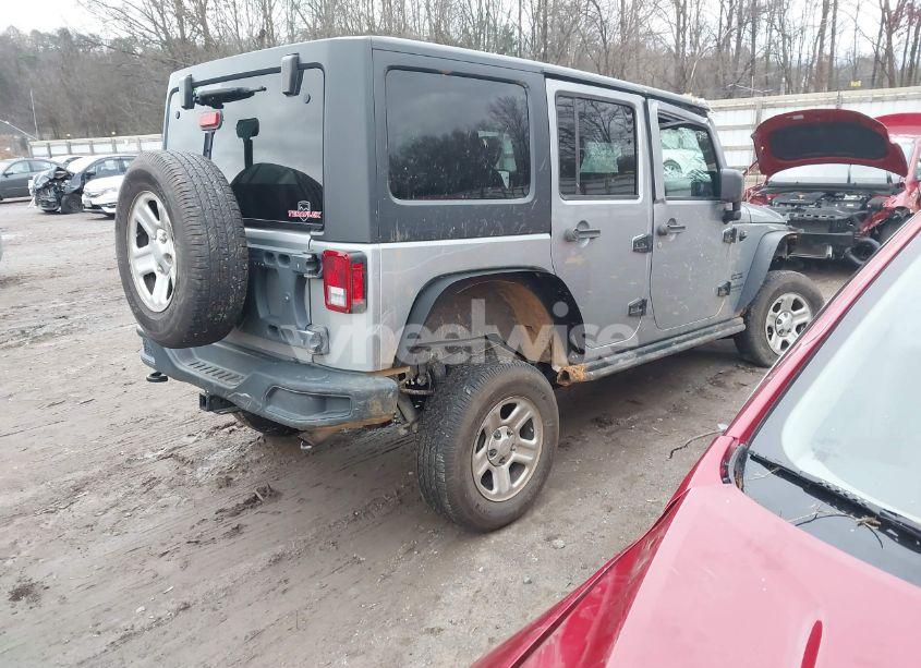 Photo 4 of 2015 Jeep Wrangler UNLIMITED SPORT (VIN 1C4HJWDG0FL577094)