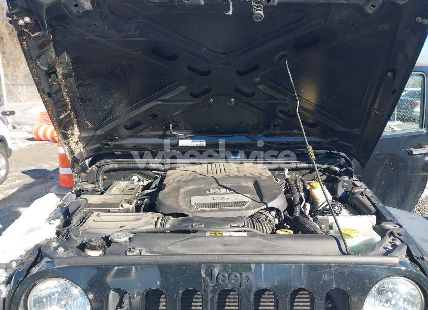 Photo 10 of 2016 Jeep Wrangler UNLIMITED WILLYS WHEELER (VIN 1C4HJWDG0GL273281)