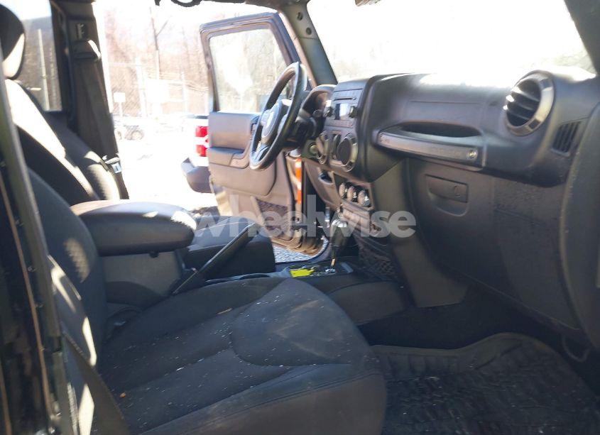 Photo 5 of 2016 Jeep Wrangler UNLIMITED WILLYS WHEELER (VIN 1C4HJWDG0GL273281)