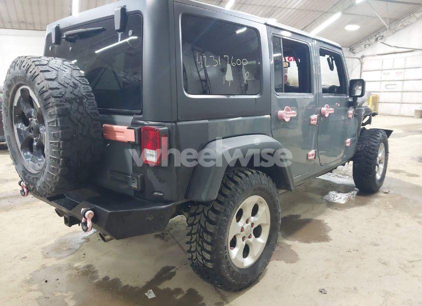 Photo 4 of 2014 Jeep Wrangler UNLIMITED SPORT (VIN 1C4HJWDG1EL179407)