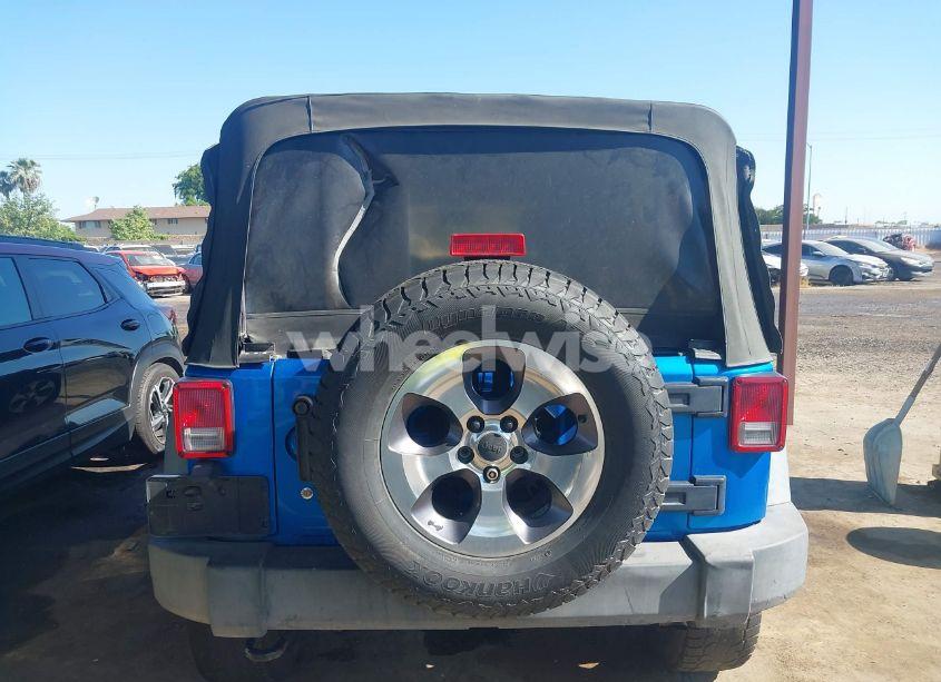 Photo 17 of 2015 Jeep Wrangler UNLIMITED SPORT (VIN 1C4HJWDG1FL528650)