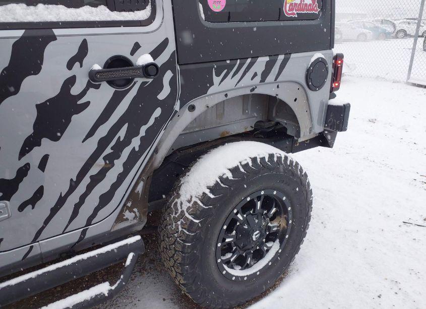 Photo 6 of 2013 Jeep Wrangler UNLIMITED SPORT (VIN 1C4HJWDG2DL701640)