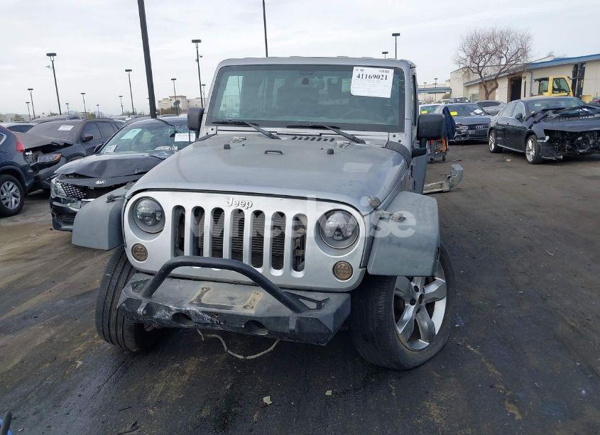 Photo 13 of 2014 Jeep Wrangler UNLIMITED SPORT (VIN 1C4HJWDG2EL140602)