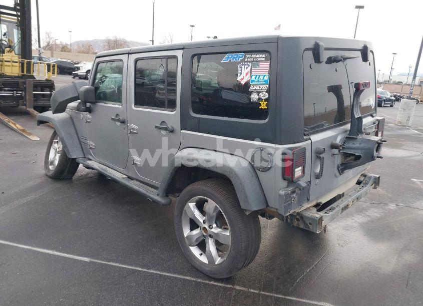 Photo 3 of 2014 Jeep Wrangler UNLIMITED SPORT (VIN 1C4HJWDG2EL140602)