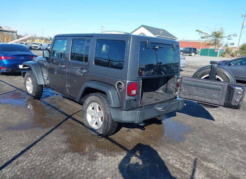 Photo 3 of 2014 Jeep Wrangler UNLIMITED SPORT (VIN 1C4HJWDG2EL202404)