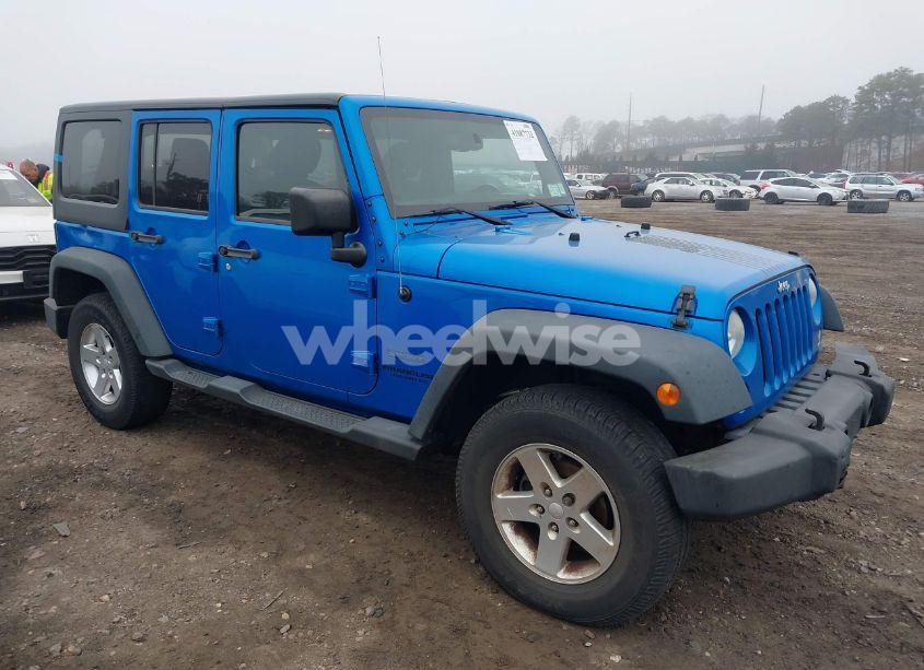 2015 Jeep Wrangler UNLIMITED SPORT (VIN 1C4HJWDG2FL505099) main photo