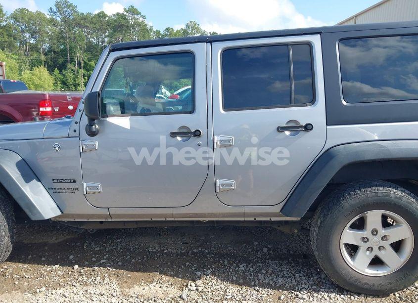 Photo 14 of 2018 Jeep Wrangler JK UNLIMITED SPORT S 4X4 (VIN 1C4HJWDG2JL929231)