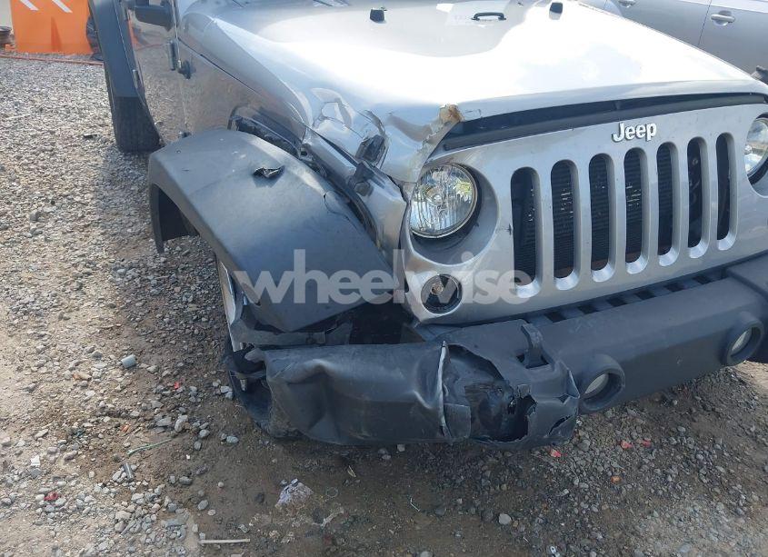 Photo 6 of 2018 Jeep Wrangler JK UNLIMITED SPORT S 4X4 (VIN 1C4HJWDG2JL929231)