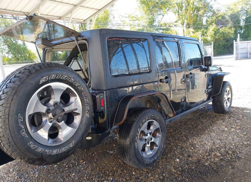 Photo 4 of 2016 Jeep Wrangler UNLIMITED SPORT (VIN 1C4HJWDG3GL234622)