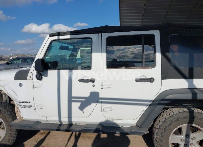 Photo 15 of 2017 Jeep Wrangler UNLIMITED SPORT 4X4 (VIN 1C4HJWDG4HL538480)