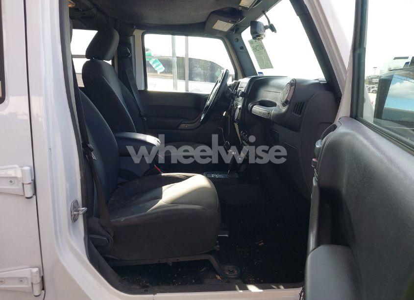 Photo 5 of 2017 Jeep Wrangler UNLIMITED SPORT 4X4 (VIN 1C4HJWDG4HL538480)