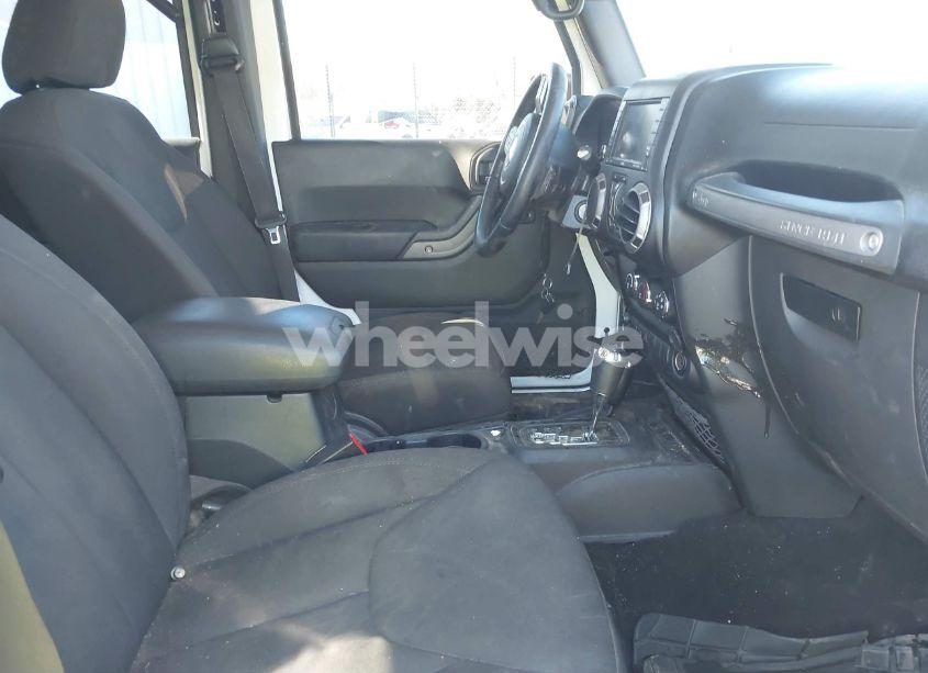 Photo 5 of 2017 Jeep Wrangler UNLIMITED SPORT 4X4 (VIN 1C4HJWDG4HL561113)