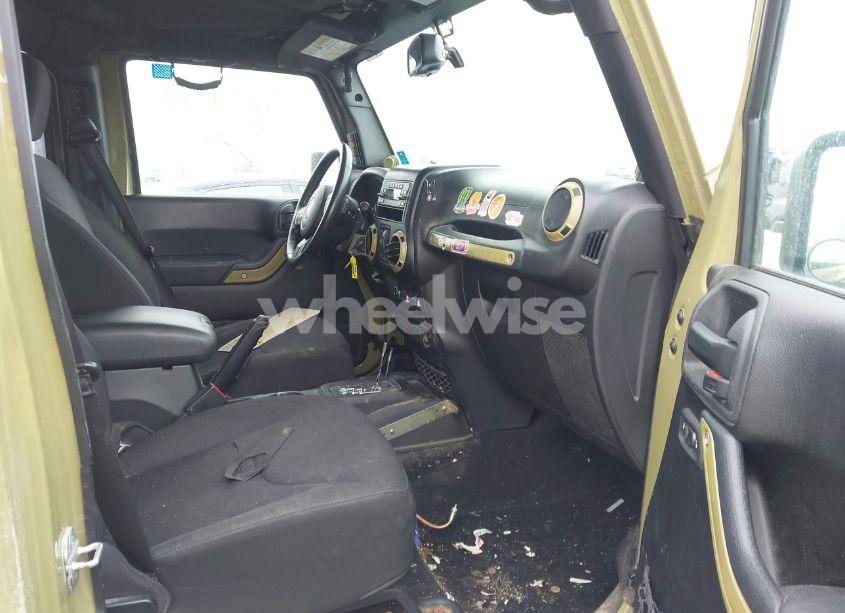 Photo 5 of 2013 Jeep Wrangler UNLIMITED SPORT (VIN 1C4HJWDG5DL621913)