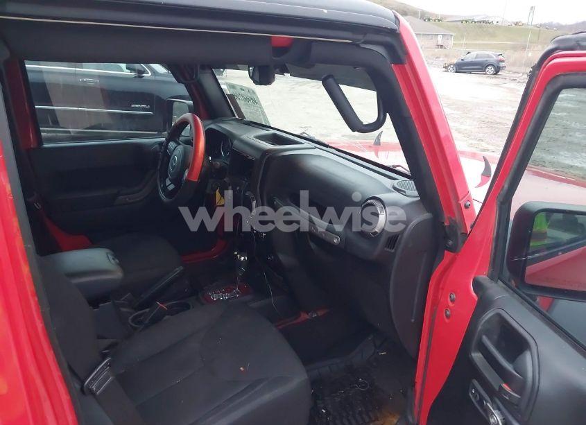 Photo 5 of 2018 Jeep Wrangler JK UNLIMITED SPORT S 4X4 (VIN 1C4HJWDG5JL919812)