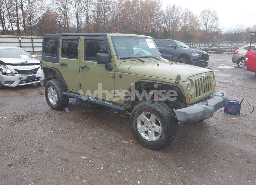 2013 Jeep Wrangler UNLIMITED SPORT (VIN 1C4HJWDG6DL530567) main photo