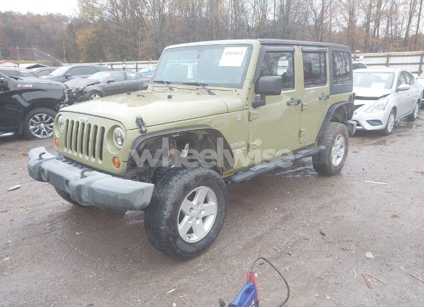 Photo 2 of 2013 Jeep Wrangler UNLIMITED SPORT (VIN 1C4HJWDG6DL530567)