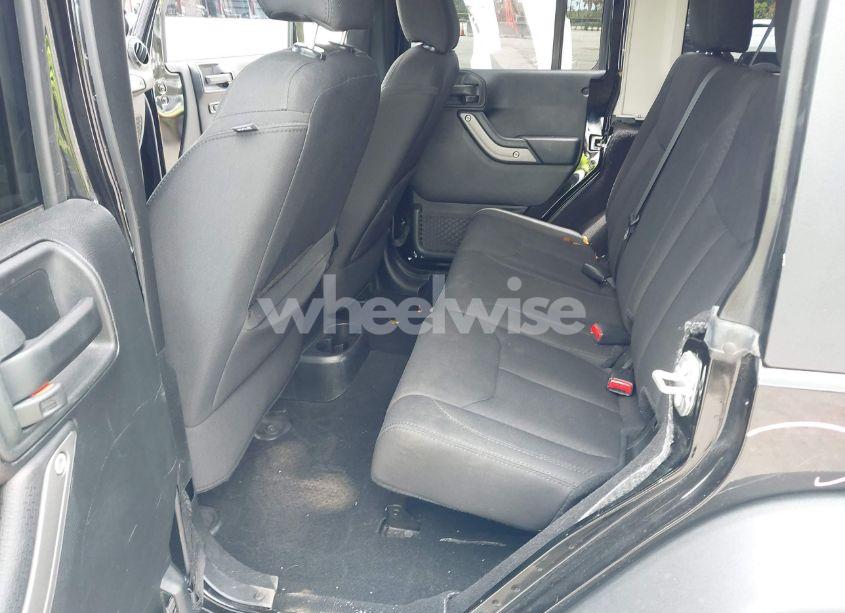 Photo 8 of 2018 Jeep Wrangler JK UNLIMITED SPORT S 4X4 (VIN 1C4HJWDG6JL921181)