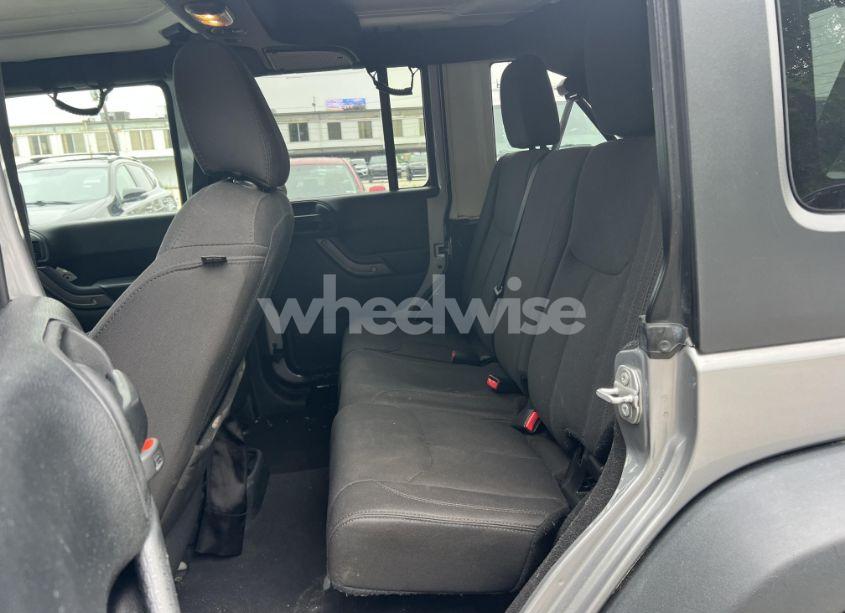 Photo 7 of 2018 Jeep Wrangler JK UNLIMITED SPORT S 4X4 (VIN 1C4HJWDG6JL927319)