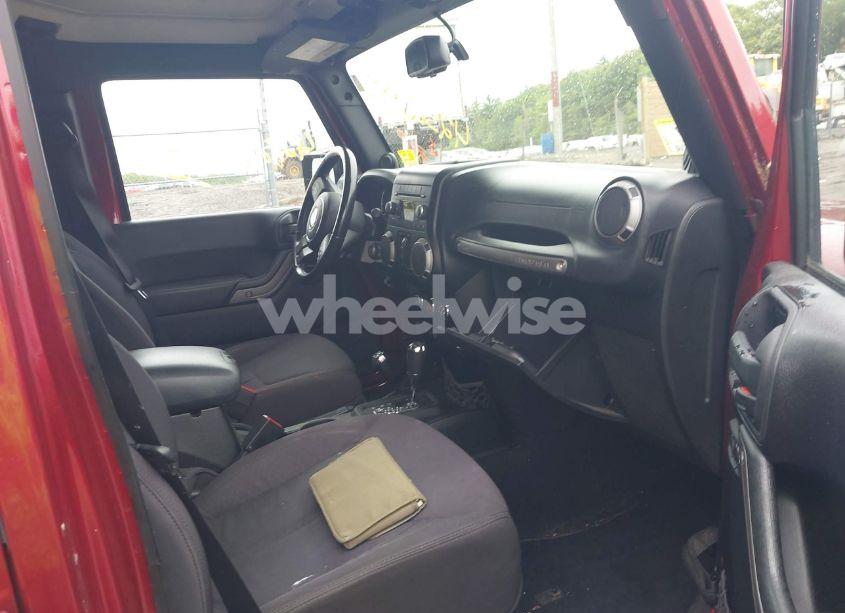 Photo 5 of 2013 Jeep Wrangler UNLIMITED SPORT (VIN 1C4HJWDG7DL516077)