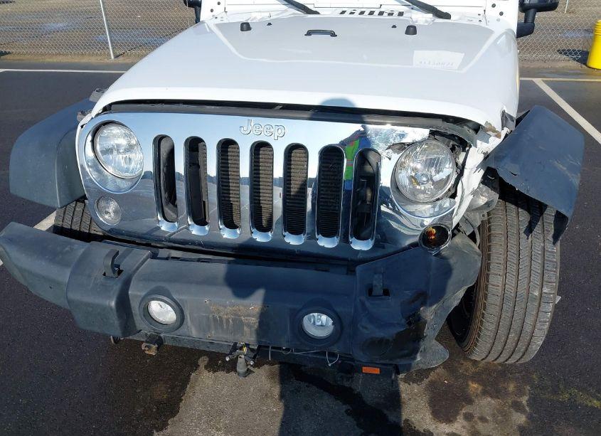 Photo 6 of 2014 Jeep Wrangler UNLIMITED SPORT (VIN 1C4HJWDG7EL263439)