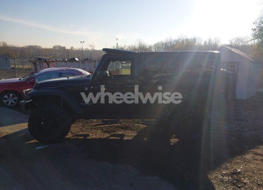 Photo 20 of 2015 Jeep Wrangler UNLIMITED SPORT (VIN 1C4HJWDG7FL629045)