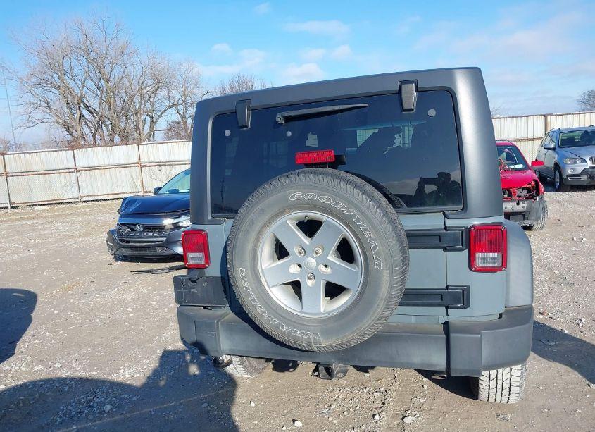 Photo 16 of 2015 Jeep Wrangler UNLIMITED SPORT (VIN 1C4HJWDG7FL717982)