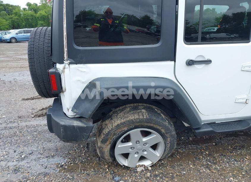 Photo 17 of 2016 Jeep Wrangler UNLIMITED SPORT (VIN 1C4HJWDG7GL238107)