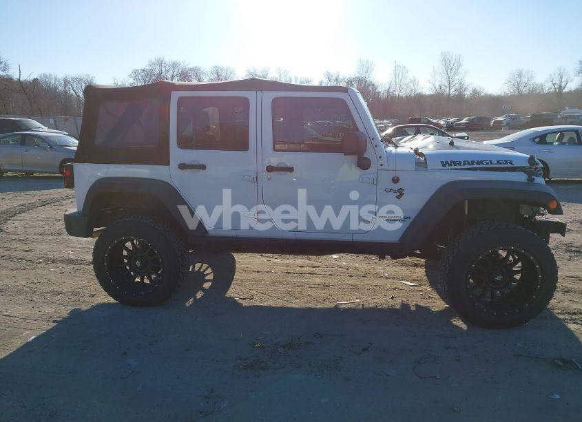 Photo 13 of 2017 Jeep Wrangler UNLIMITED BIG BEAR 4X4 (VIN 1C4HJWDG7HL612507)