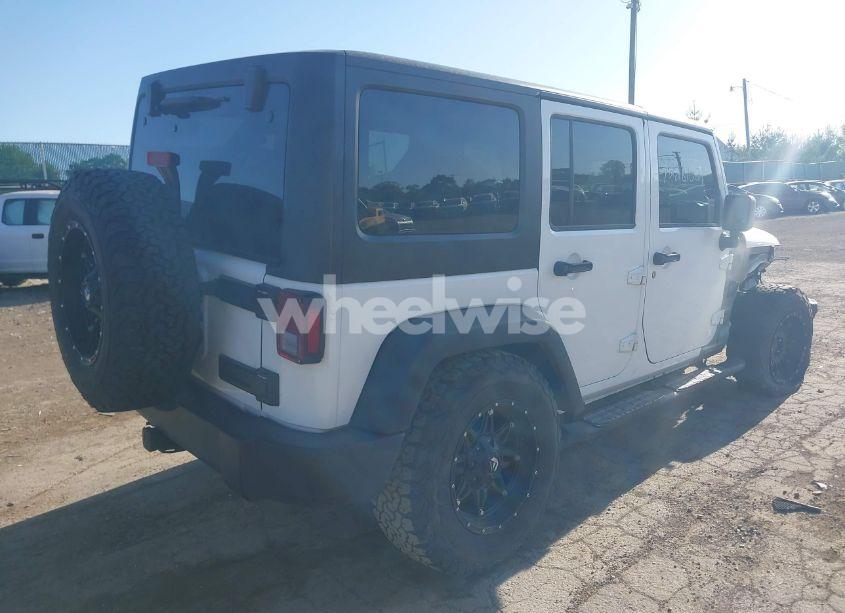 Photo 4 of 2018 Jeep Wrangler JK UNLIMITED SPORT S 4X4 (VIN 1C4HJWDG8JL928813)