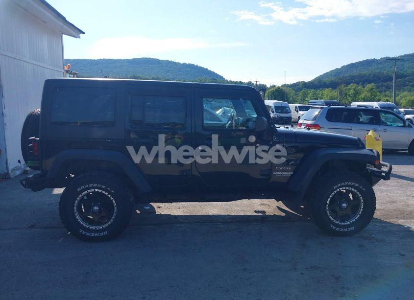 Photo 13 of 2013 Jeep Wrangler UNLIMITED SPORT (VIN 1C4HJWDG9DL510121)