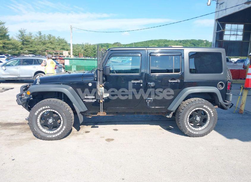 Photo 14 of 2013 Jeep Wrangler UNLIMITED SPORT (VIN 1C4HJWDG9DL510121)