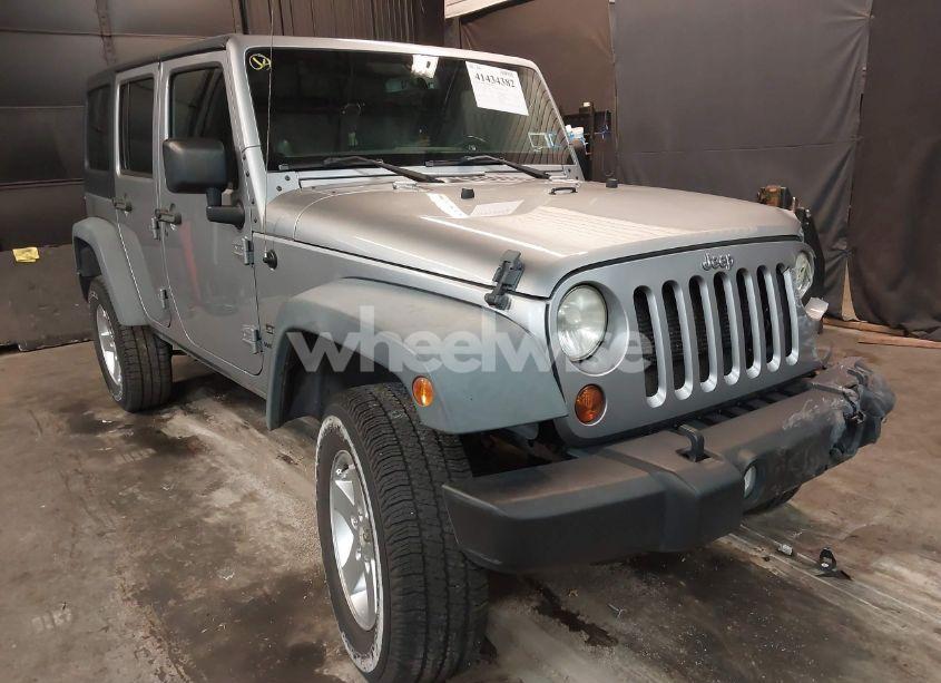 2013 Jeep Wrangler UNLIMITED SPORT (VIN 1C4HJWDG9DL654140) main photo