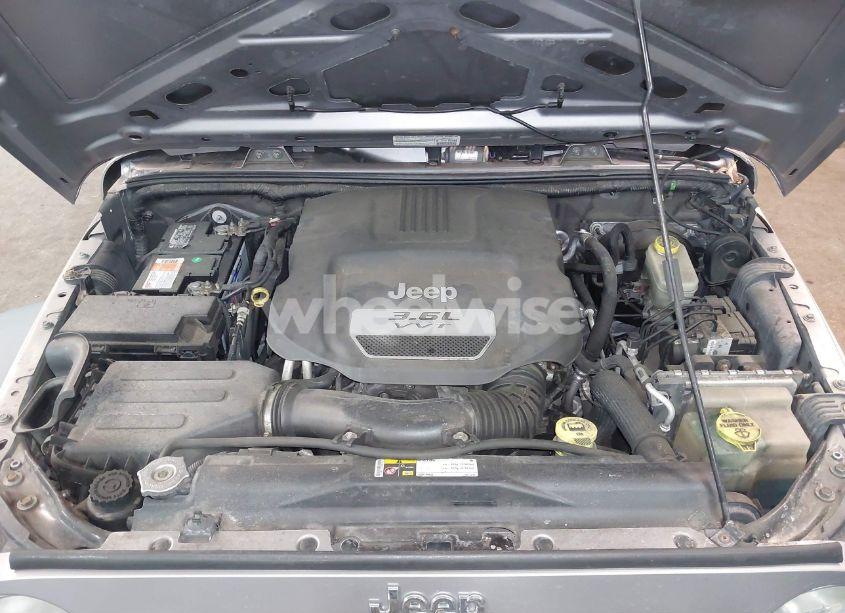 Photo 10 of 2013 Jeep Wrangler UNLIMITED SPORT (VIN 1C4HJWDG9DL654140)