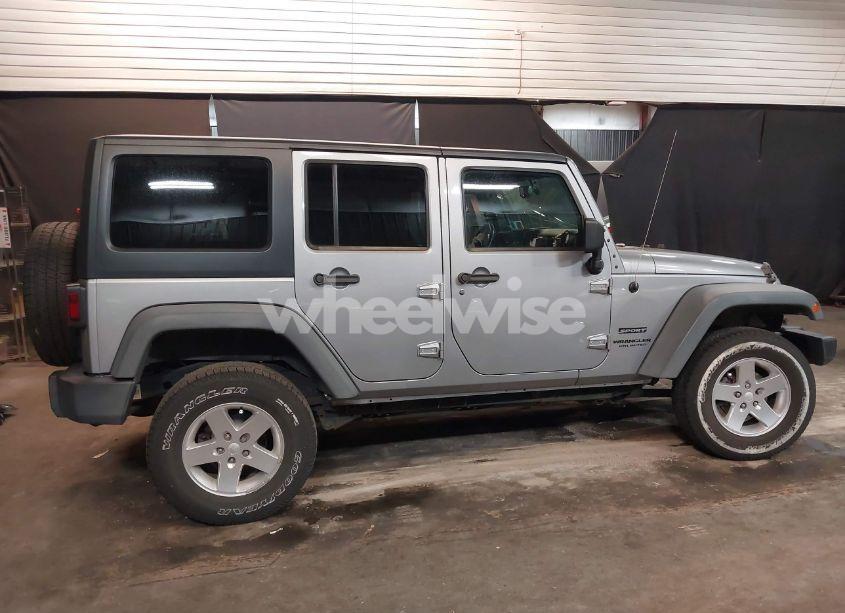 Photo 13 of 2013 Jeep Wrangler UNLIMITED SPORT (VIN 1C4HJWDG9DL654140)
