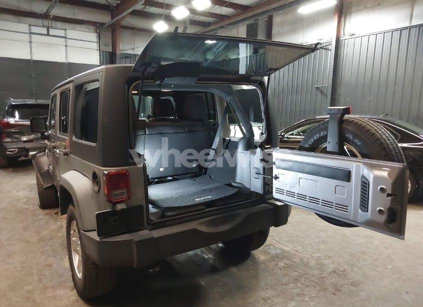 Photo 3 of 2013 Jeep Wrangler UNLIMITED SPORT (VIN 1C4HJWDG9DL654140)